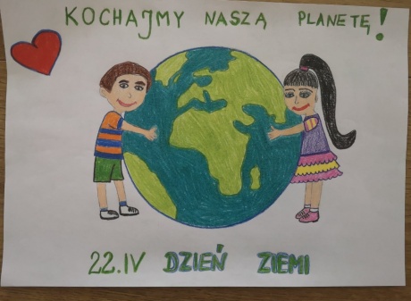 Powiększ obraz: Prace plastyczne uczniów klasy 3 b wykonane z okazji Dnia Ziemi.